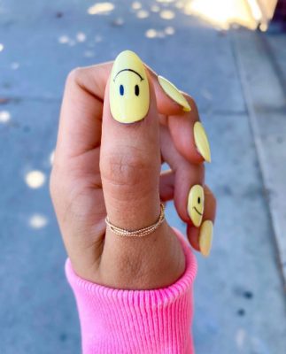 Smiley Face smiley face nails look