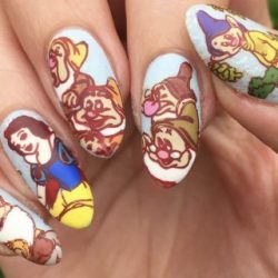Snow White and the seven dwarf nails