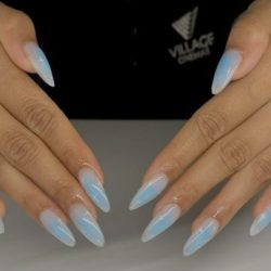 Blue blush nails
